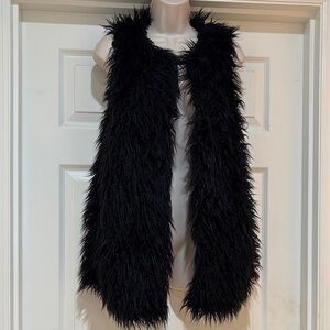 EUC I Love H81 (Forever 21) Lined Black Faux Fur Vest Size L